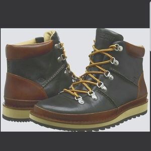 SPERRY ALPINE CHUKKA BOOTS